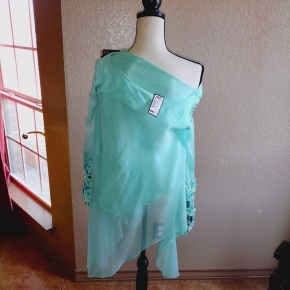 4@30.00 or 20.00 Ladies Blouse by KHUDA BAKSH - Picture 11 of 14